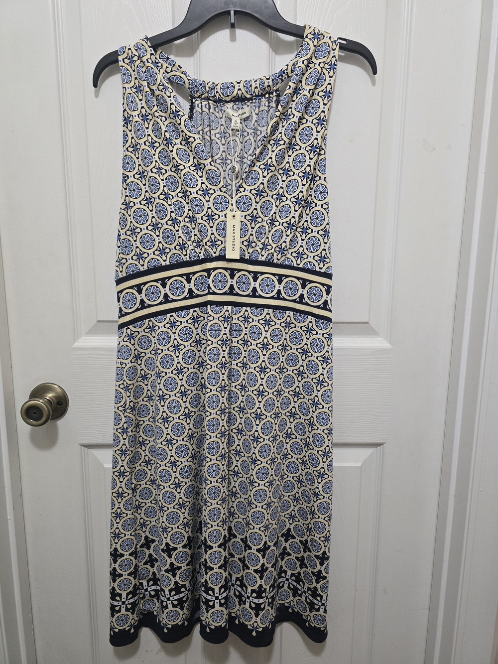 Max Studio Sz. XL Sleeveless Blue and Cream Printed Empire-Waist Dress NWT